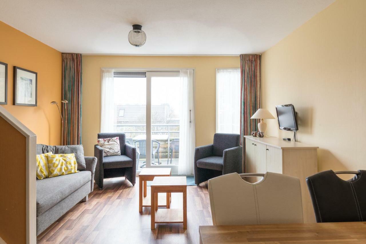 Appartement De Vrijbuiter, Resort Amelander Kaap Hollum  Exterior foto