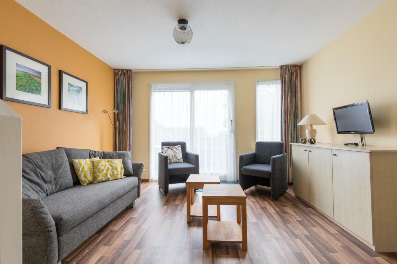 Appartement De Vrijbuiter, Resort Amelander Kaap Hollum  Exterior foto