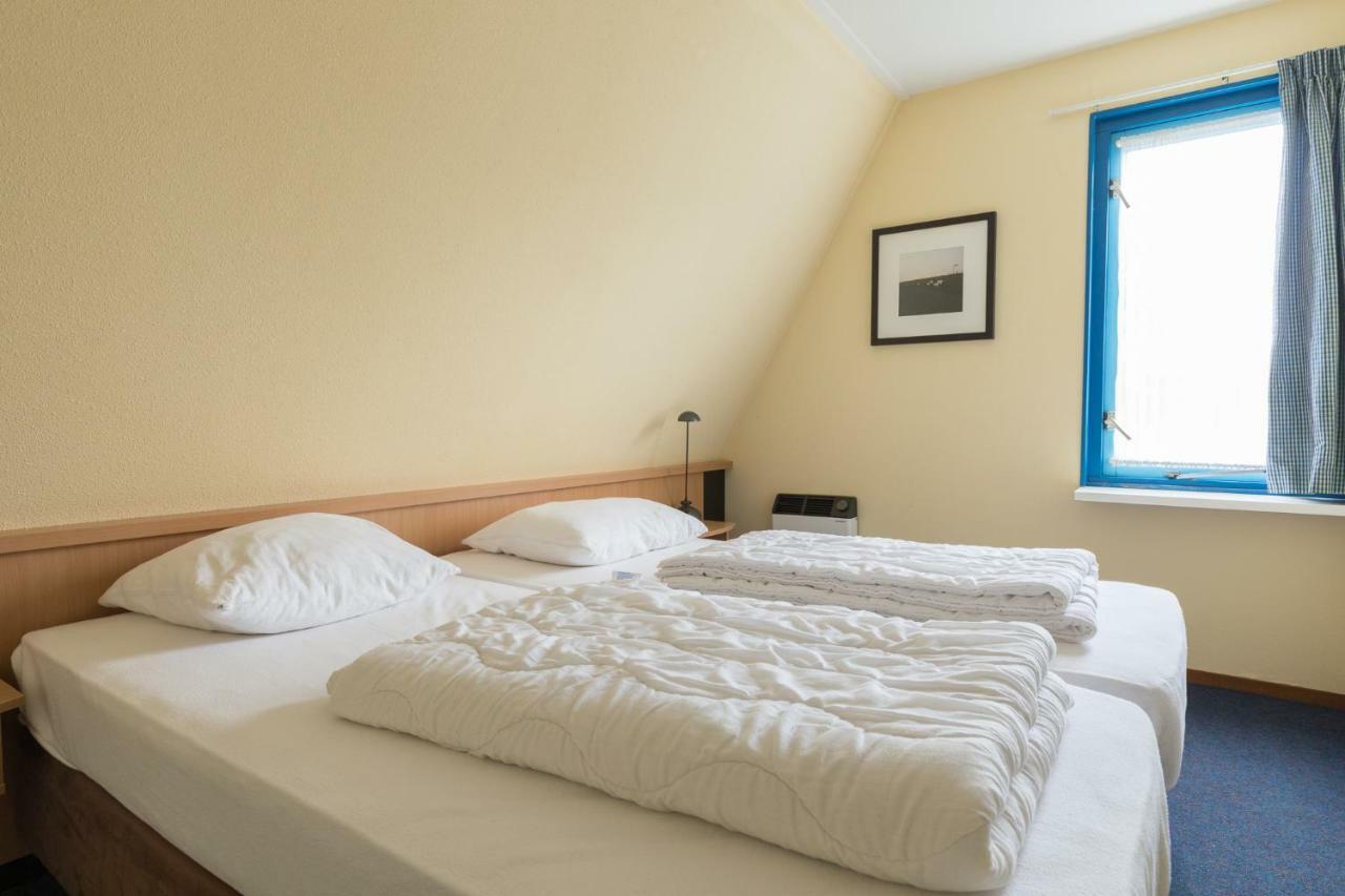 Appartement De Vrijbuiter, Resort Amelander Kaap Hollum  Exterior foto